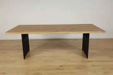 Baumkante Esstisch aus massiver Eiche 220 × 100 cm | 40 mm | Massivstahl-Gestell – Produktansicht 2