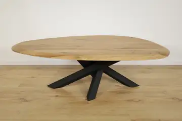 Couchtisch aus massiver Eiche in organischer Form – Produktansicht 10